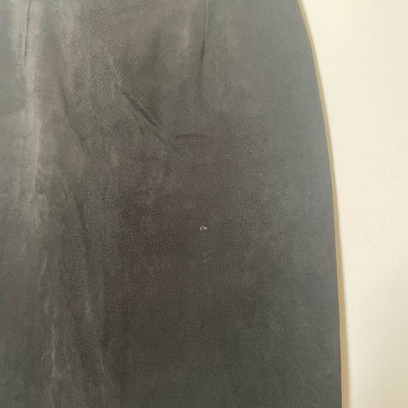 🇨🇦 Made in Canada vintage suede black skirt size 12 (better fit for size 10) - Picture 4 of 8